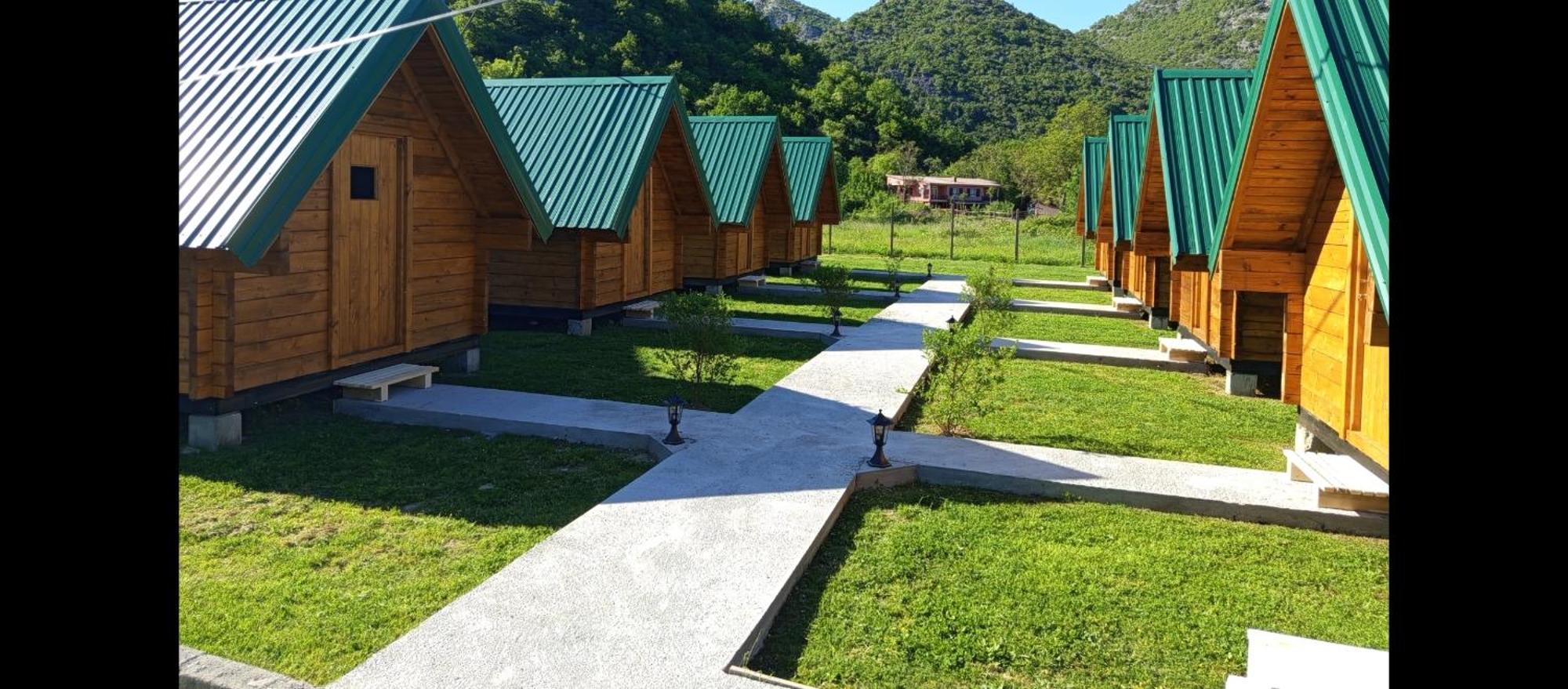 Camp River Кемпинг